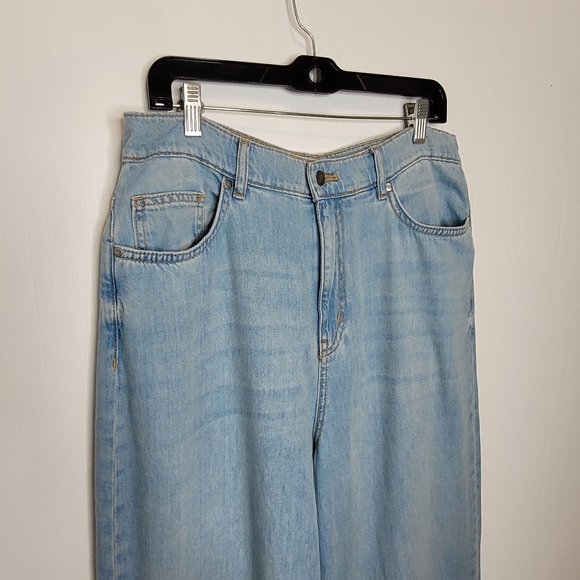 Anthropologie Pilcro Relaxed High Rise Wide Leg Jeans 32 Light Wash - Picture 3 of 10